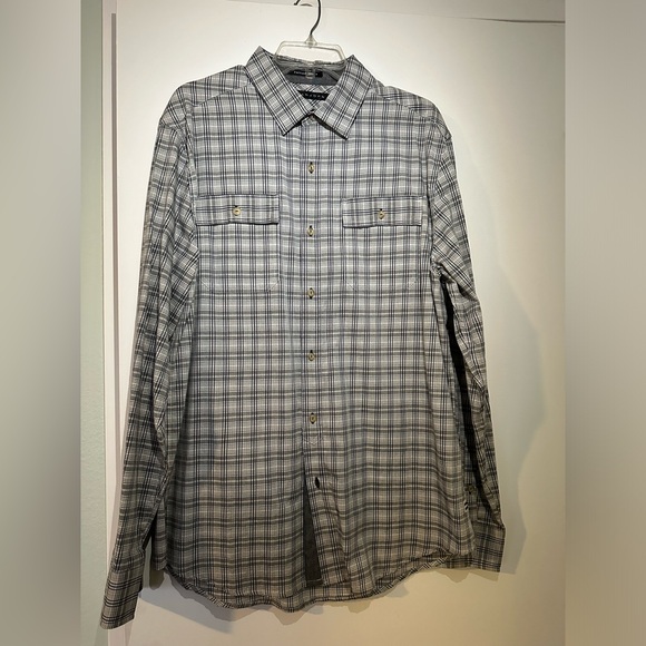 Men’s Long Sleeve Button Down Shirt - Picture 3 of 3